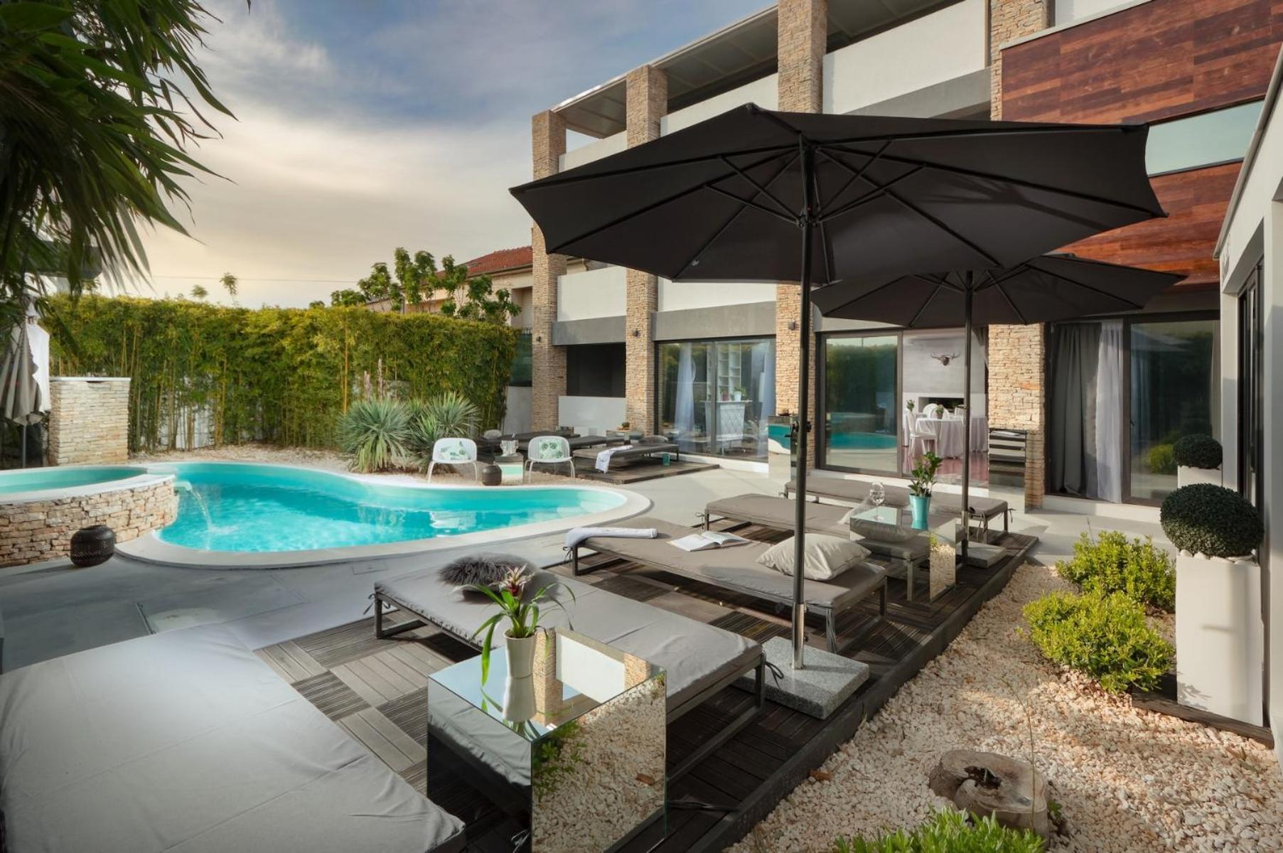Boutique Hotel Chevalier By Bura Hotels - Adults Only Medulin Zewnętrze zdjęcie